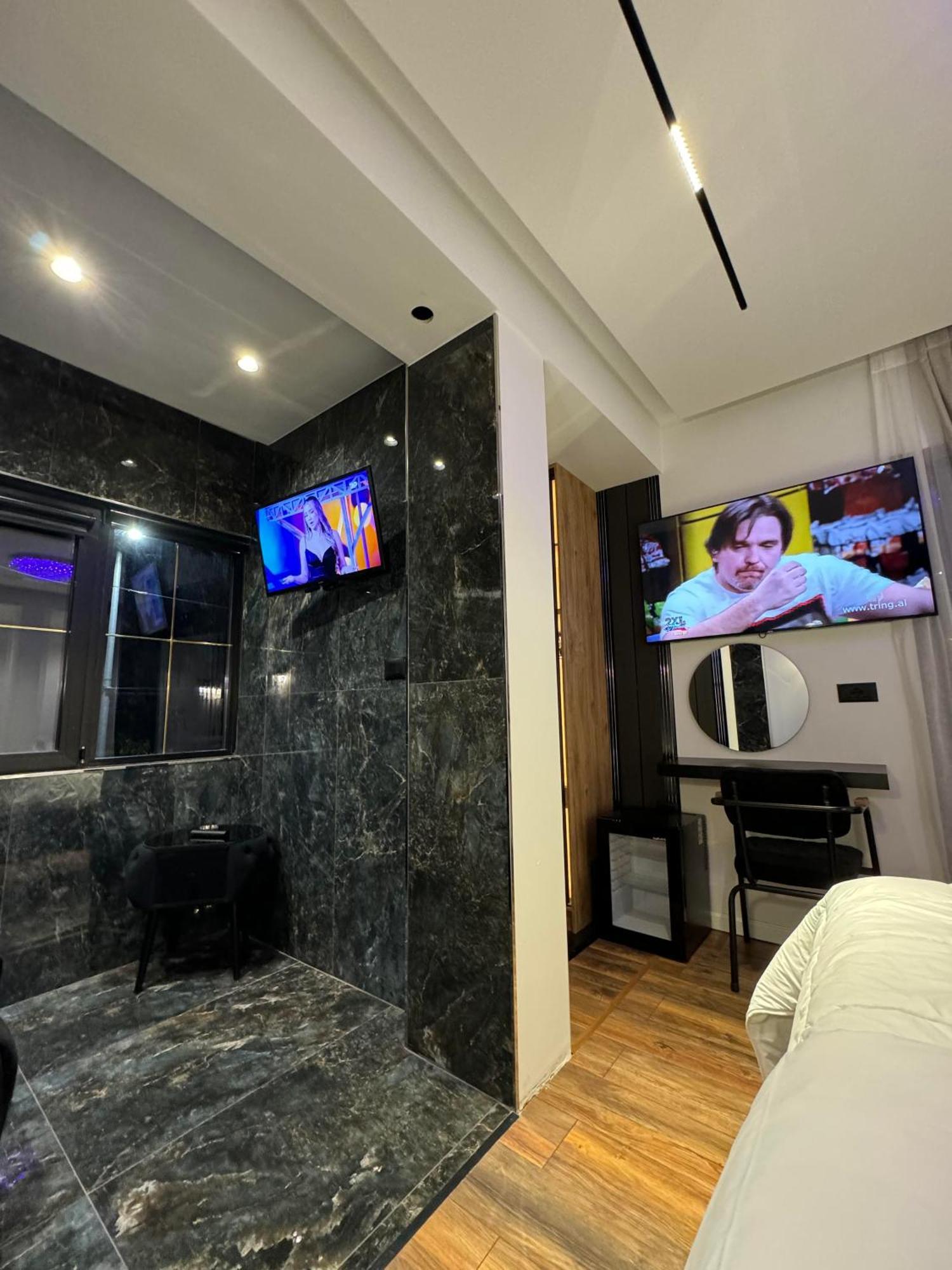 Boutique Hotel Empire Of Martin Gjirokastër Eksteriør billede
