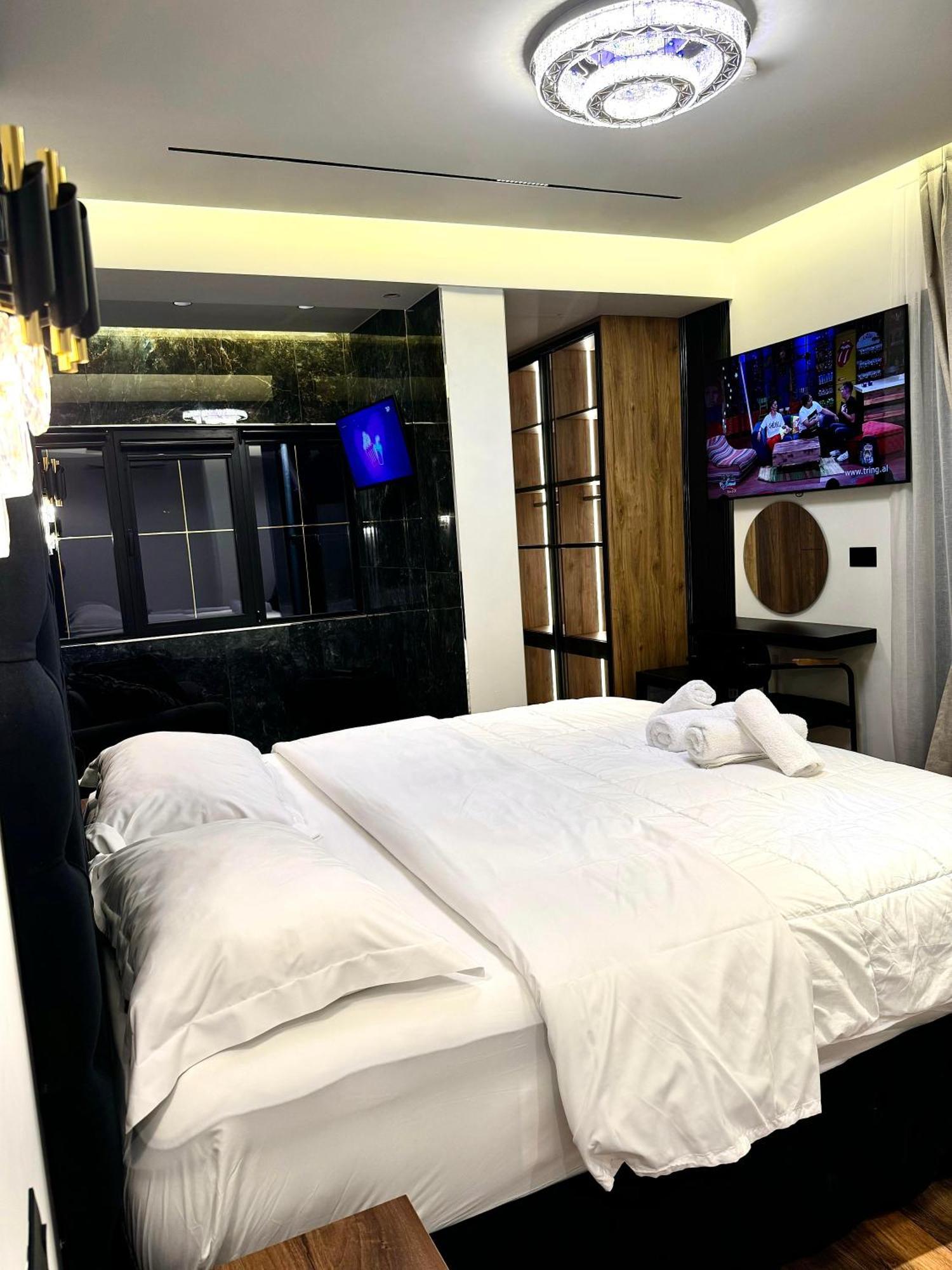 Boutique Hotel Empire Of Martin Gjirokastër Eksteriør billede