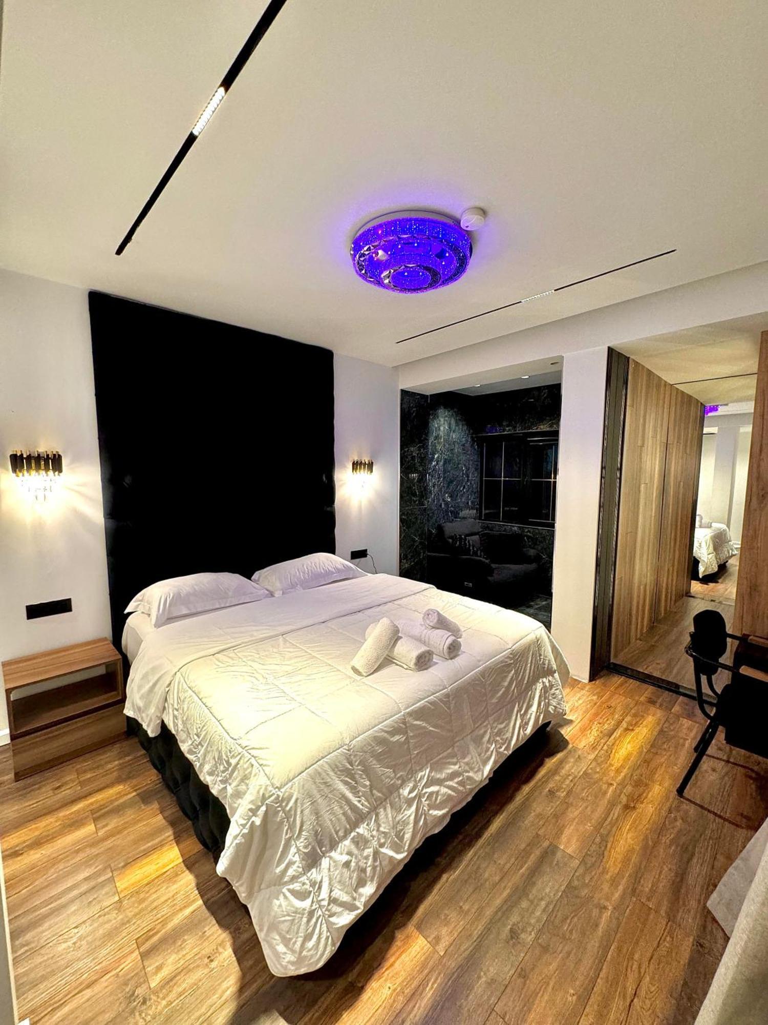 Boutique Hotel Empire Of Martin Gjirokastër Eksteriør billede