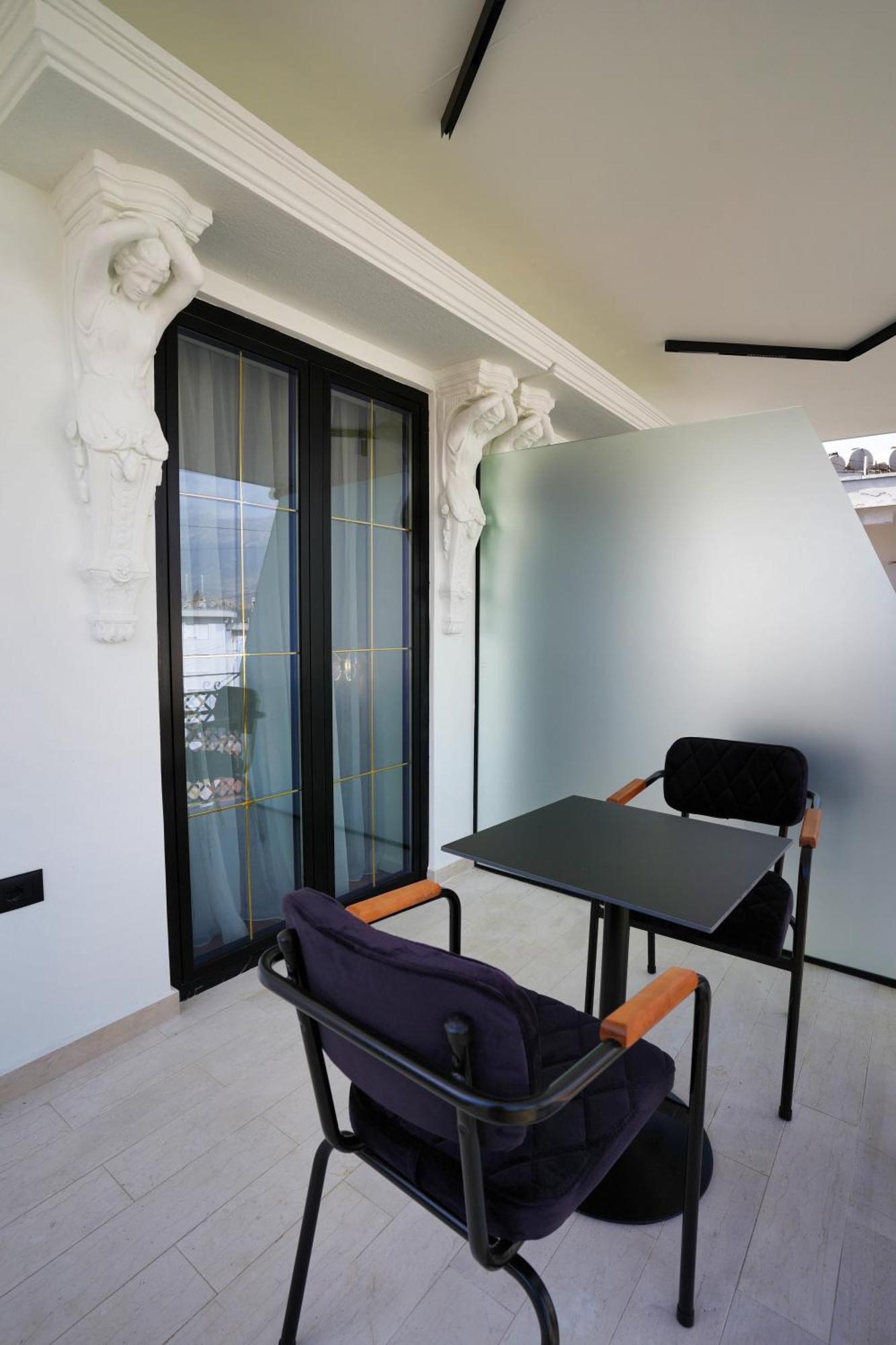 Boutique Hotel Empire Of Martin Gjirokastër Eksteriør billede